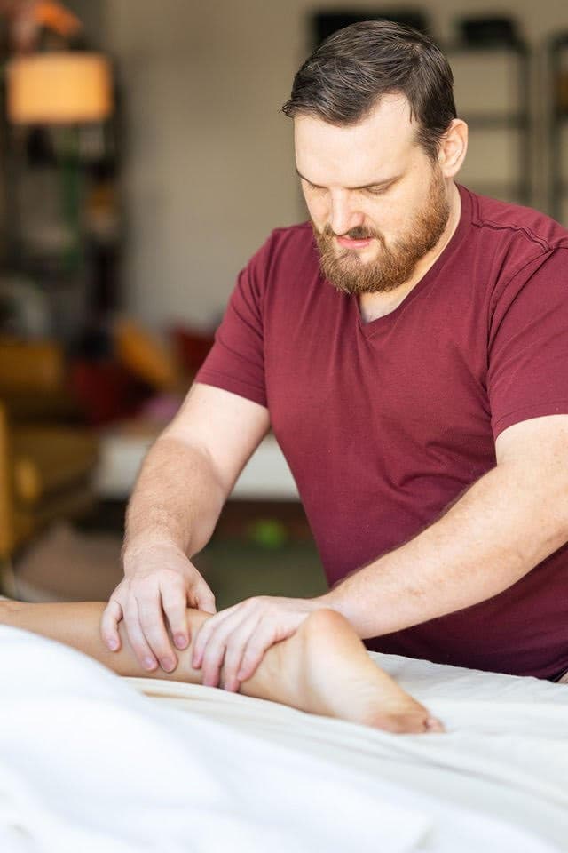 Table foot and ankle massage